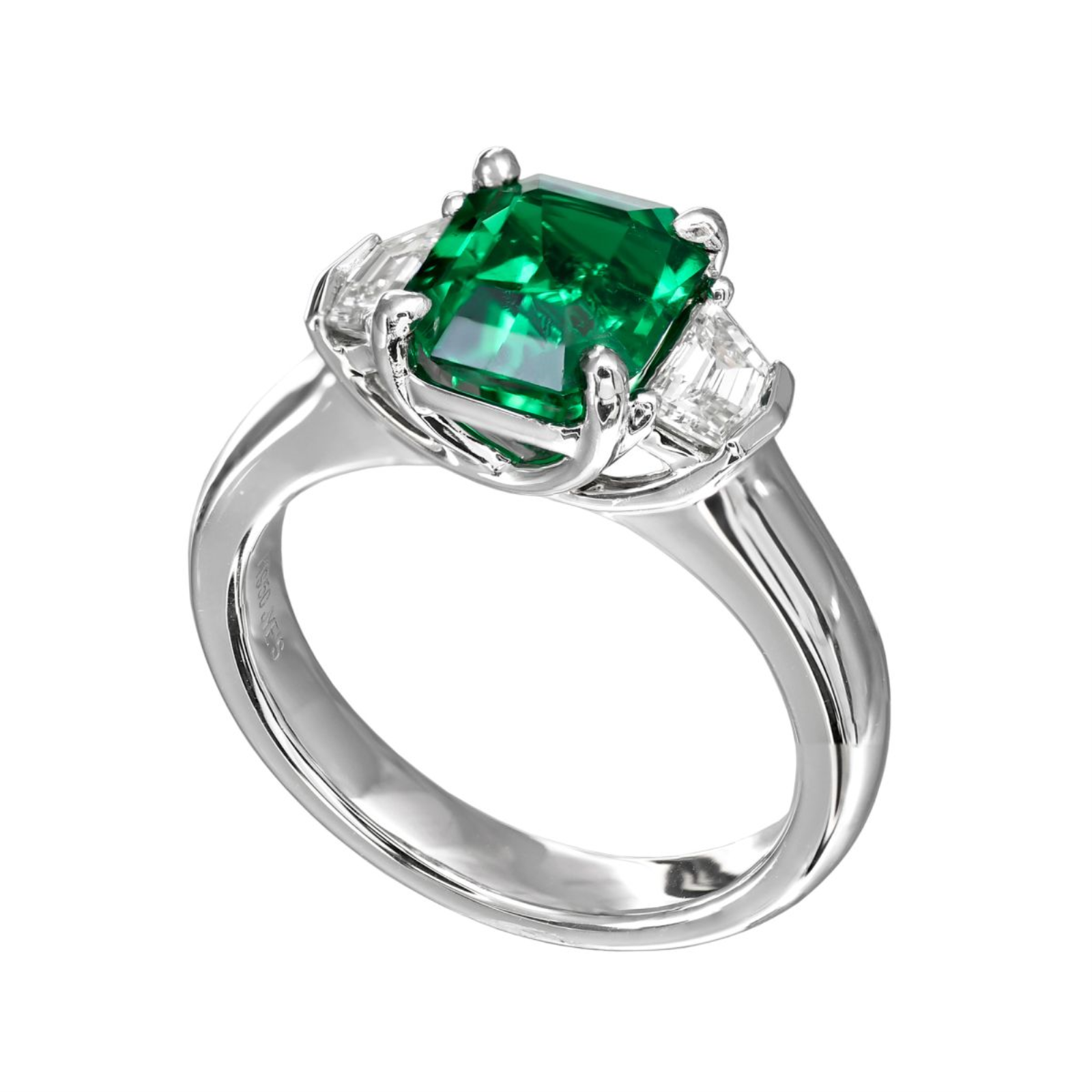 https://www.tinyjewelbox.com/upload/product/Platinum Emerald and Diamond Three Stone Ring