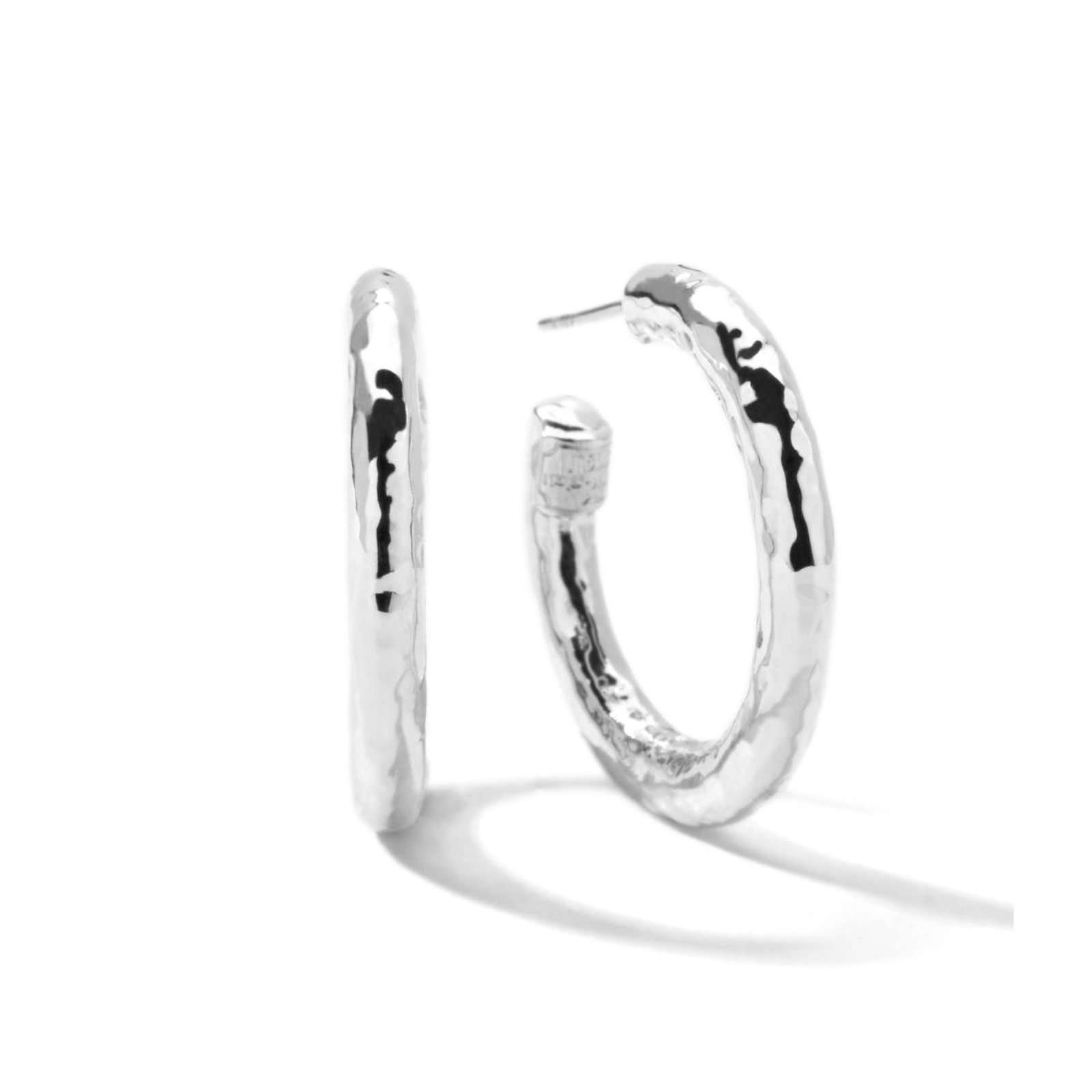 https://www.tinyjewelbox.com/upload/product/Silver Small Hammered Hoop Earrings
